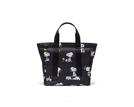 Herschel PEANUTS Omuz Çantası-En: 27,3 Cm, Boy: 26,4 Cm, Derinlik: 10,16 Cm 11824-07757 Siyah