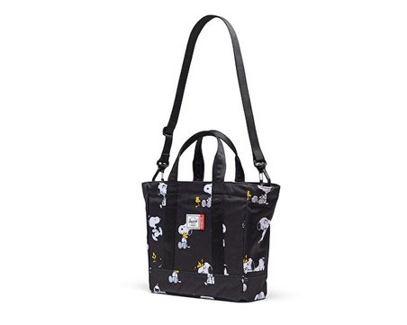 Herschel PEANUTS Omuz Çantası-En: 27,3 Cm, Boy: 26,4 Cm, Derinlik: 10,16 Cm 11824-07757 Siyah
