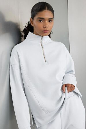 DeFactoFit Oversize Geniş Kalıp Fermuarlı Dik Yaka Skuba Dalgıç Kumaş Sporcu Basic Düz Sweatshirt C9404AX24AUBE817