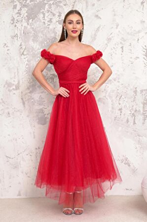 Omuzları Çiçekli Kırmızı Tül Abiye