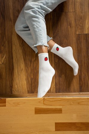 Cerina Store Kadın Tenis Çorap : Meyveli Çorap Hediye Kutusu Doğal Kokulu Dikişsiz 6'lı Çorap