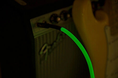 Fender 3 Metre Professional Glow in the Dark Cable 3 Metre Yeşil Kablo