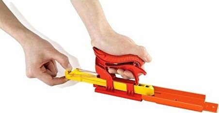 Hot Wheels Araba ve Fırlatıcı Oyun Seti FTH84 / FVM09