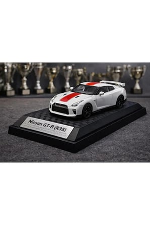 Nissan GTR R35 50Th Anniversary Edition Diecast Model Araba Nissan GTR R35 Beyaz Model Araba