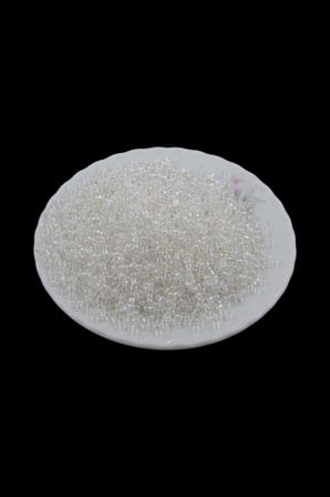 08 Kum Beyaz Şeffaf Boncuk 3 mm (90 Gr )