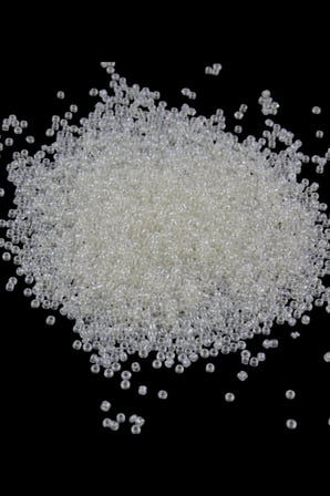 08 Kum Koyu Beyaz Şeffaf Boncuk 3 mm (100 Gr 6000 Adet )