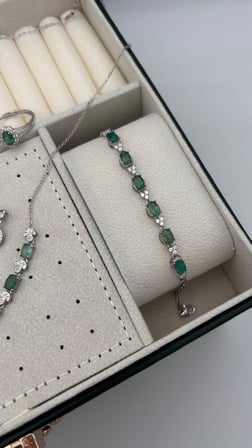 925 ayar gümüş zümrüt set