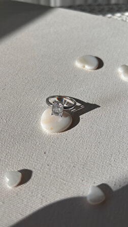 925 ayar gümüş tektaş yüzük 7 numara