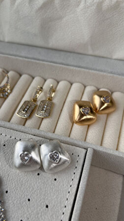 14 K kararmaz küpe gold renk