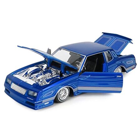 Maisto 1:24 1986 Chevrolet Monte Carlo SS