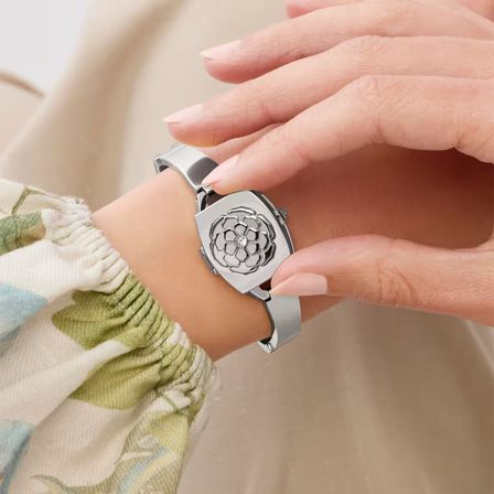 Guess GUGW1043L1 Kadın Kol Saati 