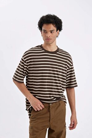 DeFacto Boxy Fit Bisiklet Yaka Çizgili Kısa Kollu Ağır Kumaş Tişört B5910AX24AUBN497