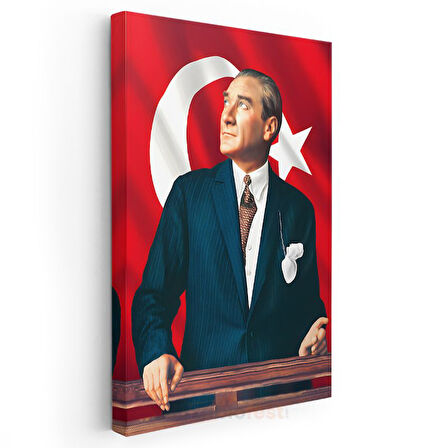 Türk Bayrağı Önünde Atatürk - Kürsüde Lider Kanvas Tablo