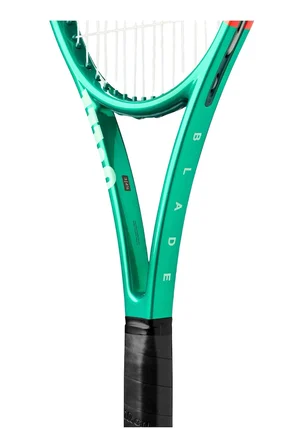 Wilson Blade 101 Team V10 Tenis Raketi 275 Gr. Kordajlı 