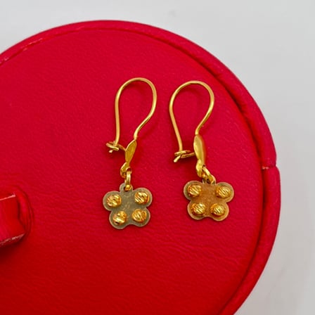 Top Top Çiçek Dorika Kalemli Sallantılı Altın Çocuk Küpesi 22 Ayar 1.15 Gram Hediye - 09CK024