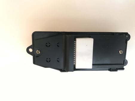Kyota Toyota Corolla Cam Açma Düğmesi 2002-2007 Sol 24 Pin