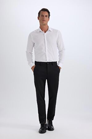 DeFacto Jogger Düz Paça Her Yöne Esneyen Yazlık Kumaş Pantolon T6317AZ25SPBK27