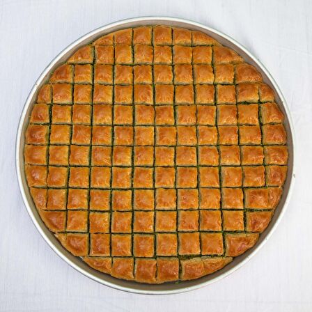 Fıstıklı Kuru Baklava 2,25 Kg Tepsi (55-60 Dilim+Tepsi Bedeli Dahildir)  