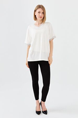 Kadın V Yaka Zincir Bantlı Penye T-shirt Kemik