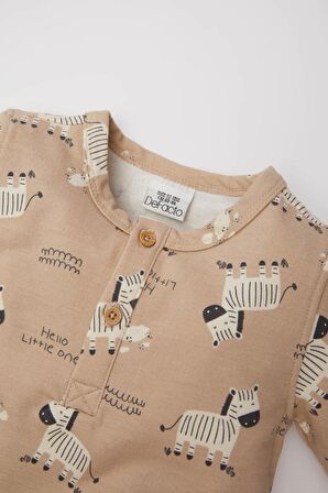 DeFacto Erkek Bebek Yenidoğan Zebra Desenli Uzun Kollu Tulum D4134A524WNBG390