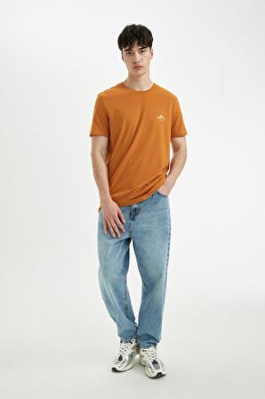 DeFacto Slim Fit Bisiklet Yaka Baskılı Kısa Kollu Tişört C6914AX24SMOG169