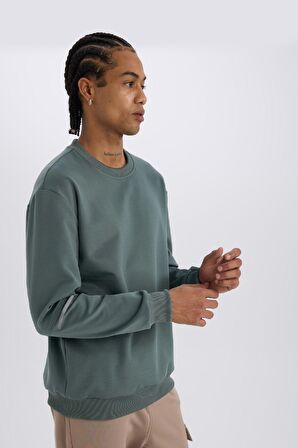 DeFactoFit Standart Fit Bisiklet Yaka Basic Düz Sporcu Sweatshirt E0073AX24WNGN1019