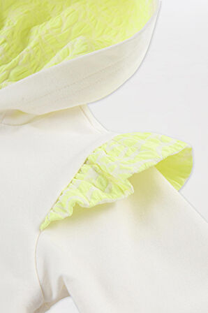 Kız Çocuk Fırfır Detaylı Fermuarlı Sweatshirt Ekru