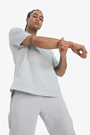 DeFactoFit Standart Fit Kapüşonlu Baskılı Sporcu Kısa Kollu Tişört D8017AX25SPGR91