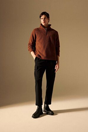 DeFacto Regular Fit Dik Yaka Fermuarlı Pelüş Sweatshirt B6493AX24SPBN319