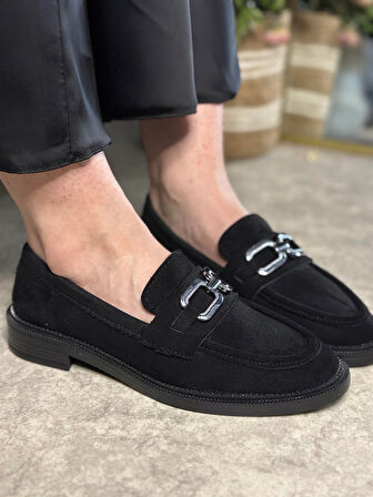 Günlük Kadın Loafer Klasik Alçak Topuklu Desenli Taban Zincirli Oval Burunlu Makosen Ayakkabı 100