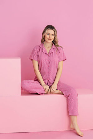 PEMBE DESENLİ DÜĞMELİ PİJAMA TAKIMI