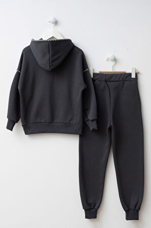 Nakış Detaylı Kanguru Cepli Kapüşonlu Kız Çocuk Takım