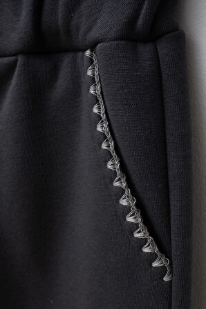 Nakış Detaylı Kanguru Cepli Kapüşonlu Kız Çocuk Takım