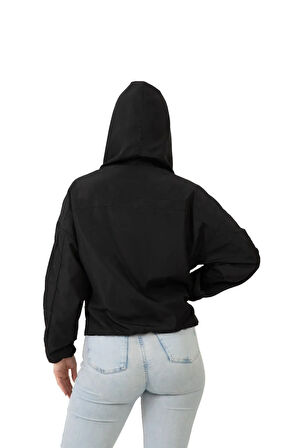 Kadın Siyah Kapüşonlu Su Ve Rüzgar Geçirmez Oversize Yağmurluk - Rüzgarlık