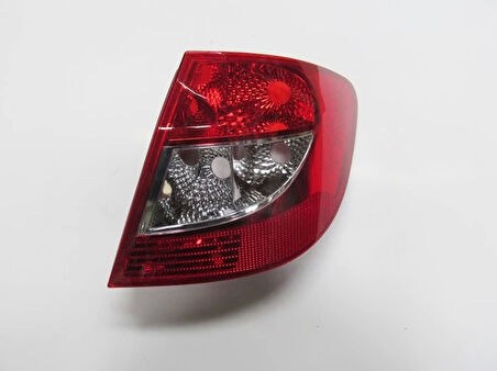 Renault Symbol- Thalıa- Sd- 09/12; Stop Lambası Sağ Kırmızı/Beyaz Duysuz (Mars) (Oem No: 8200700047)