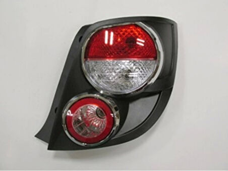 2011-2014 Chevrolet Aveo Hb Stop Lambası Sağ Kırmızı-Beyaz (Nikelaj Çerçeveli) (Famella) (Adet) (Oem No:96831068)