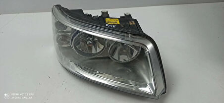 Far Transporter T5Caravella 04-10 (H7) Sağ (Oem No: 7H1941018L)