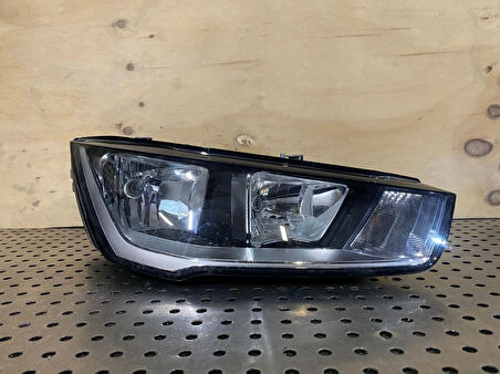 Far Sağ Vw A1 Bm 15- (Oem No: 8Xa941004)