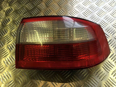 Stop Lambası Sag Unıt..Ece. Renault Laguna I Bm 01-04 (Oem No: 8200002474)