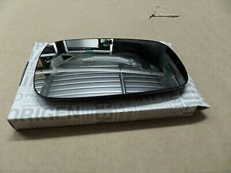 Ayna Camı Sag/Sol Mekanık Asferık Renault Megane Iı/Scenıc Iı/Clıo Iıı Bm 03- (Oem No: 7701054753)