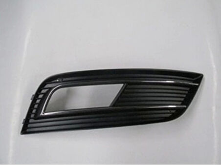 2013-2015 Audi A4 Sis Lamba Kapağı Sağ Sis Delikli (Nikelaj Çıtalı) (Bfn) (Adet) (Oem No:8K0807682K01C)