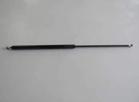 Volkswagen Transporter - T4 1996-2001 Bagaj Amortisörü (70Cm) Sağ - Sol Aynı Adet (Oem No:7D0829331D)
