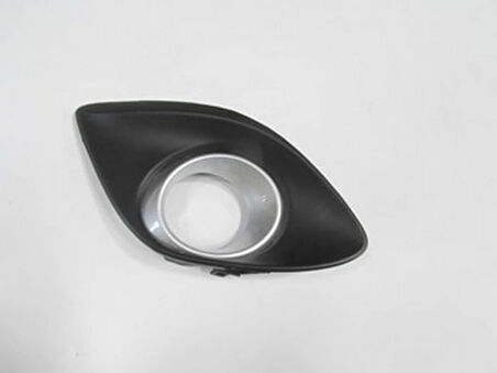 2012-2014 Mazda 2 Hb Sis Lamba Kapağı Sağ Sis Delikli-Çerçevesi Gümüş Gri (Tyg) (Adet) (Oem No:Dr6150C10A)