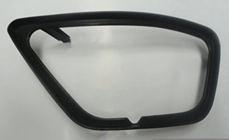 2002-2005 Ford Focus Sdhb Sis Lamba Kapağı Sol Siyah Sis Delikli (Isam) (Adet) (Oem No:1208011)
