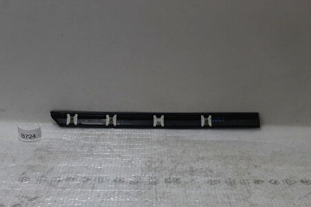 Kapı Bandı Arka Sol 4 Kapılıya Göre Vw Golf3 Bm 90-98 (Oem No: 1H4853753)