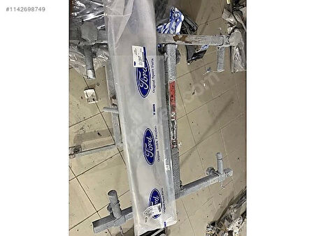 Ön Tampon Panjuru Üst Ford Courıer Bm 18- (Oem No: Jt76 17K946 Bb)