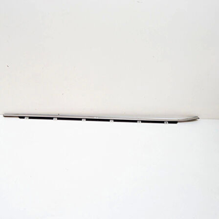 Cam Sıyırıcı Ceed 12-16 Ön Kapı Dış Sağ (Oem No: 82220-A2010)