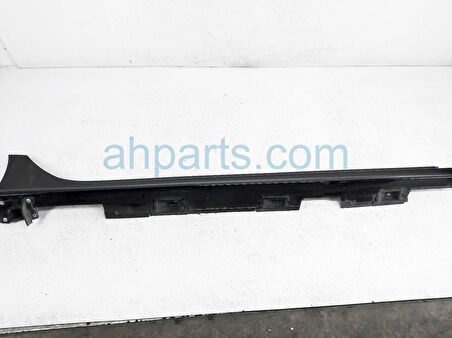 Marşpiyel Bakaliti Cıvıc (Komple) 21Sonrası Sedan Sağ (Oem No: 71800-T20-A00Zj)