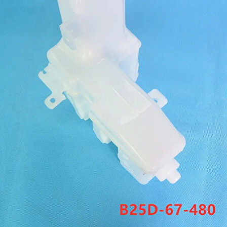 Su Fıskiye Deposu 626  98-01 / 323  99-02 Motorlu (Oem No: B25D-67-480C)