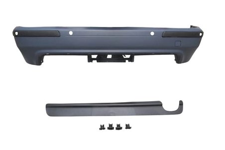 1996-2000 Bmw 5 Serı E39- Arka Tampon Siyah (Bant Delikli Karlıksız (M5 Tipi) (Adet) (Oem No:51122498489)